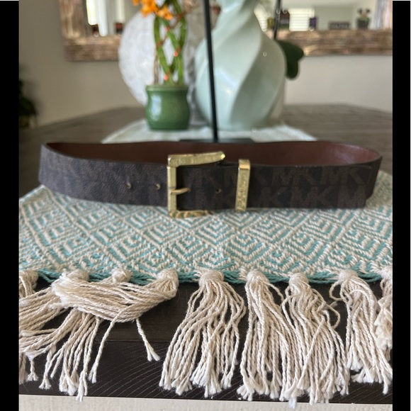 Michael Kors Belt - Picture 5 of 5